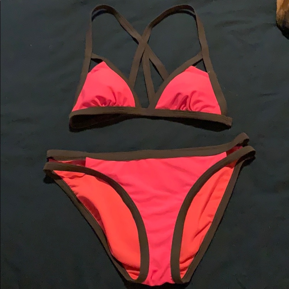 Bikini hot pink size M